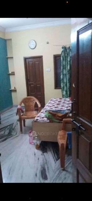 2 BHK Flat for Rent  In Toli Chowki,