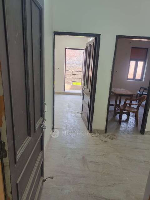 2 BHK Flat for Rent  In  Kamla Nagar