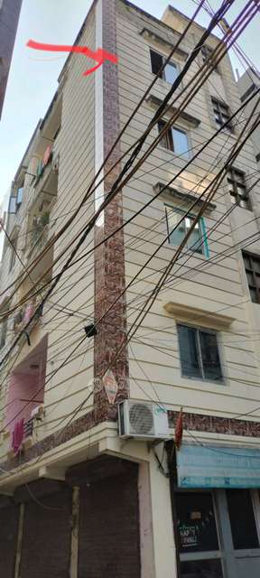 2 BHK Flat In Independet Floor for Rent  In Chander Nagar, Krishna Nagar