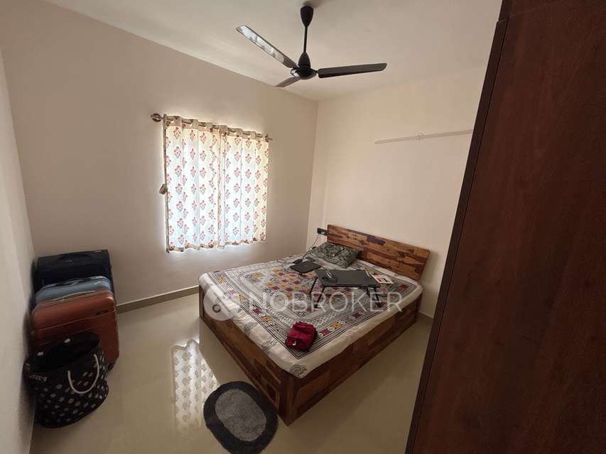Single Room for Male In 2 BHK  In Skandagiri Apartment In Konadasapura