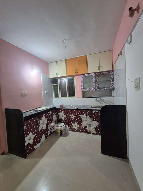 2 BHK Flat In Much More Apartment for Rent  In Tingre Nagar