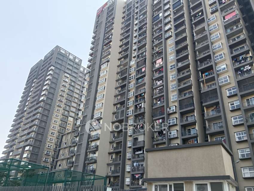 3 BHK Flat In Nsl East County For Sale  In Uppal