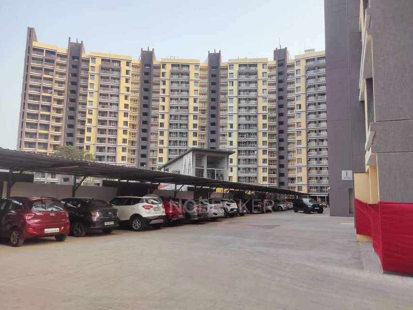 Shared Room for Male In 2 BHK  In I Wing Zen Estate In Kharadi