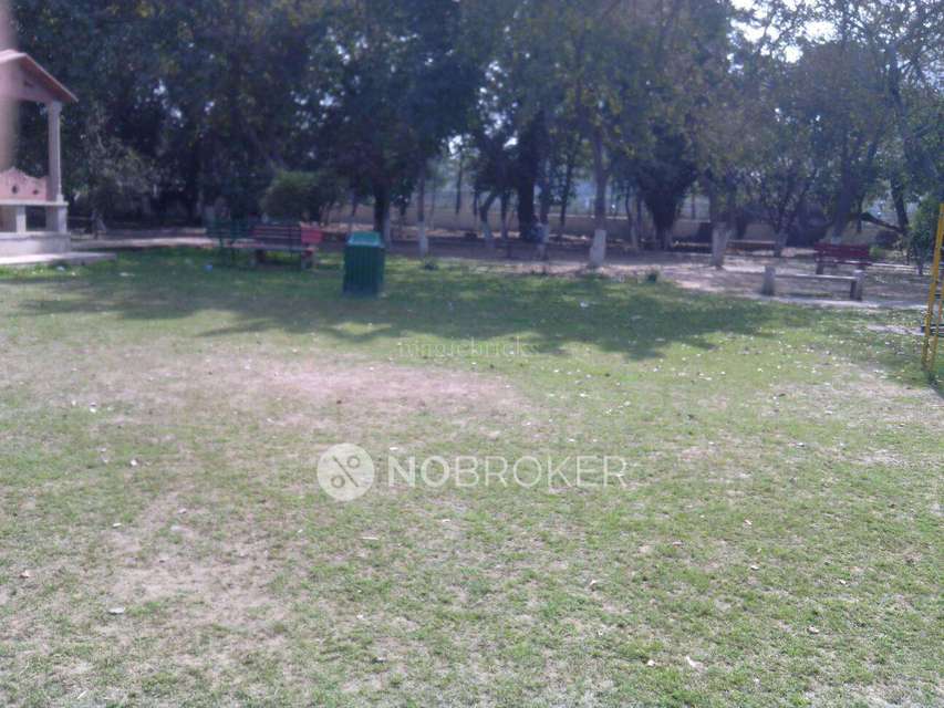 2 BHK Villa In Rwa Residential Society  for Rent  In Sector 22