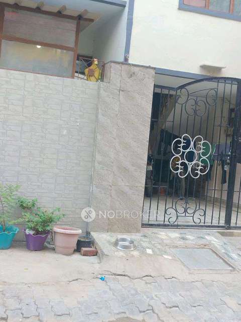 1 BHK House for Rent  In Sector 14