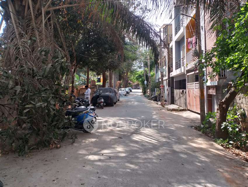 Plot For Sale  In Prashanth Gardens In Singasandra