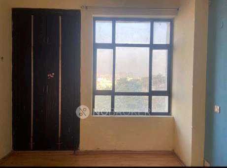 Single Room for Female In 3 BHK  In Unitech Horizon Sector Pi 2 In Unitech Horizon