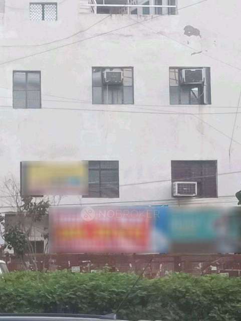 PG for Girls in Shakarpur