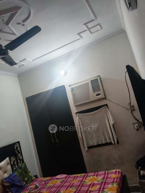 4+ BHK Flat For Sale  In Ashok Vihar