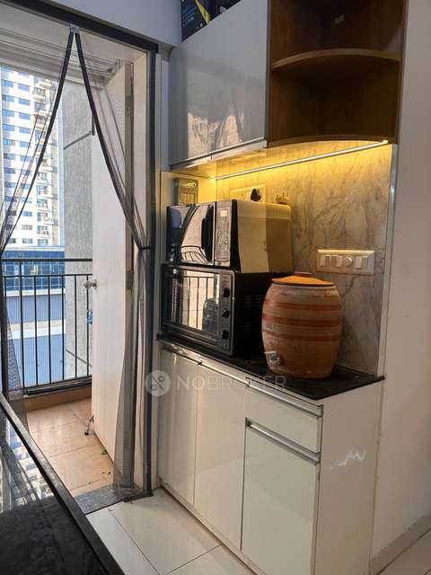 2 BHK Flat In Amanora Gold Towers, Hadapsar for Rent  In  Amanora Park Town, Pune