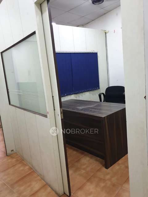 Office Space in Shakarpur, Delhi for Rent 