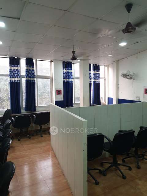 Office Space in Shakarpur, Delhi for Rent 
