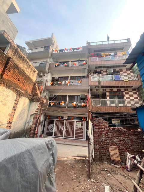 1 RK Flat In Guptaâs  for Rent  In Roshan Pura