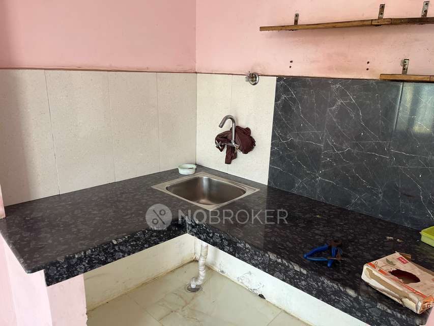 1 RK Flat In Guptaâs  for Rent  In Roshan Pura