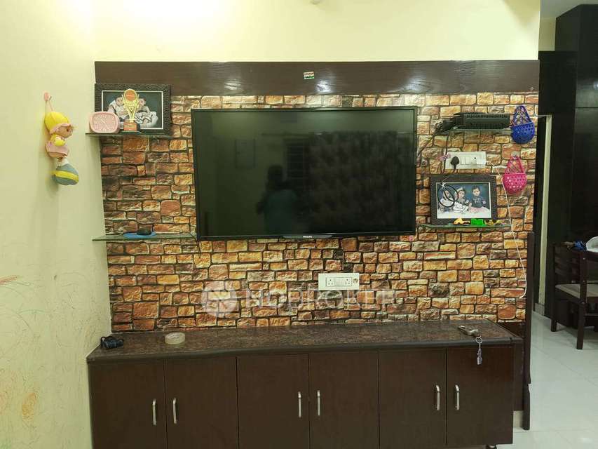 2 BHK Flat In Luxor Apartments for Rent  In Serilingampalle (m)