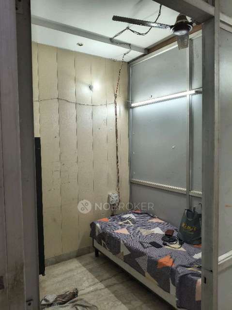 PG for Girls in Mukherjee Nagar