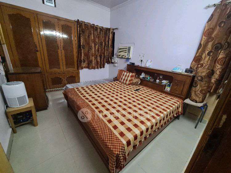 3 BHK Flat In Amit Apartments For Sale  In Sector 13