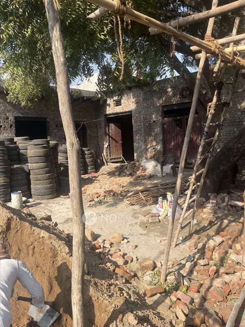 Godown/Warehouse in Jharoda Majra Burari, Delhi for Rent 