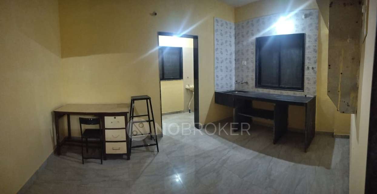 Shared Room for Female In 1 RK  In Kothrud