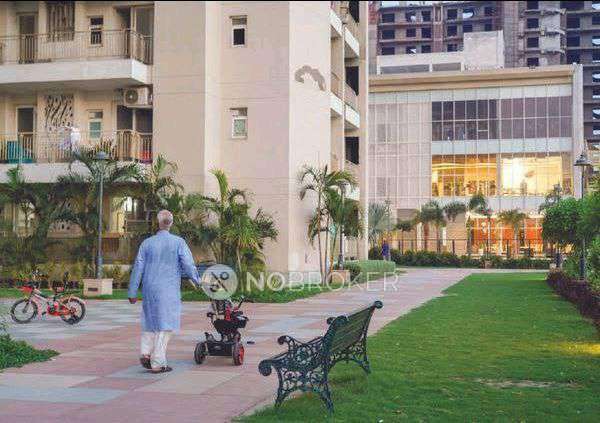 2 BHK Flat In Bptp Discovery Park  For Sale  In Sector 80, Faridabad