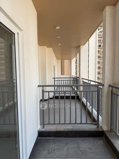 3 BHK Flat In Rajapushpa Imperia For Sale  In Tellapur