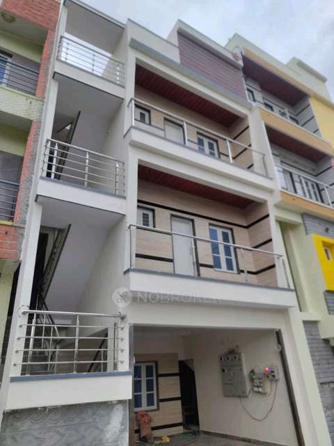 4+ BHK Flat In Standalone  For Sale  In Sunkadakatte