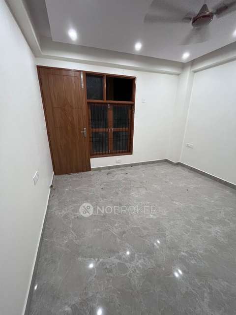 3 BHK Flat In Pandav Nagar, Patparganj For Sale  In Pandav Nagar