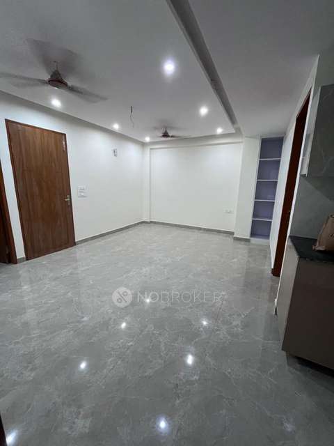 3 BHK Flat In Pandav Nagar, Patparganj For Sale  In Pandav Nagar