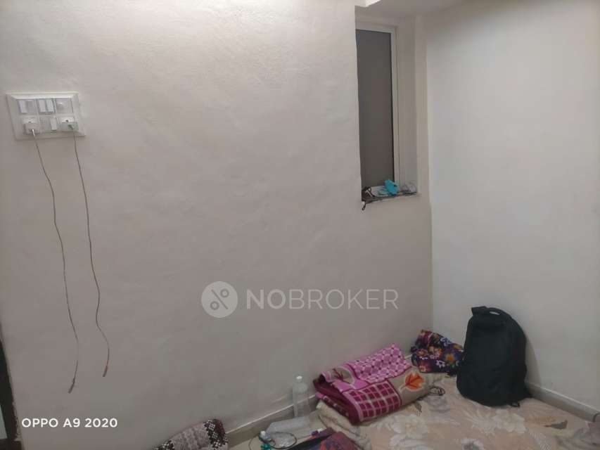 Shared Room for Female In 1 BHK  In Swargate