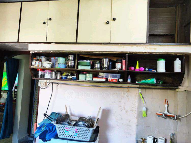 1 RK Flat In Mohan Nagar Sanskrutik Mandal for Rent  In Kandivali West