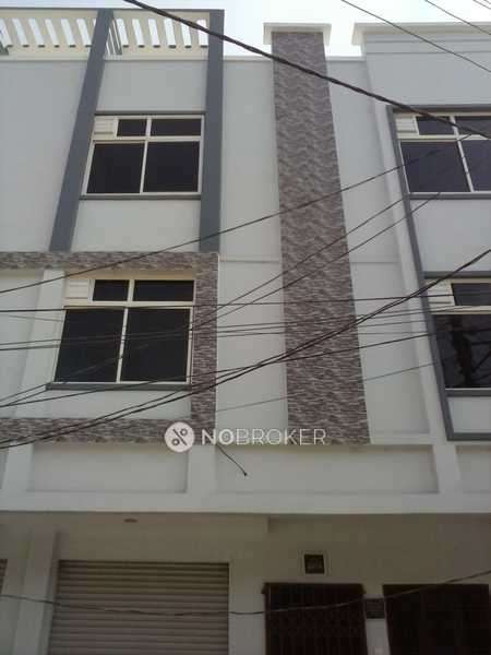 3 BHK Flat In Mumtaz Building For Sale  In , Malakpet,