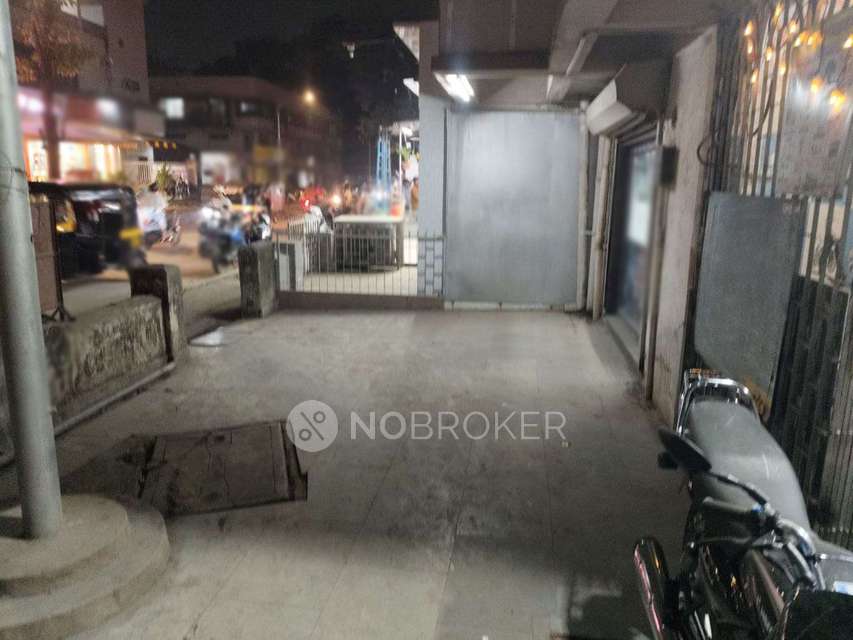 Shop in Kandivali West, Mumbai for Rent 