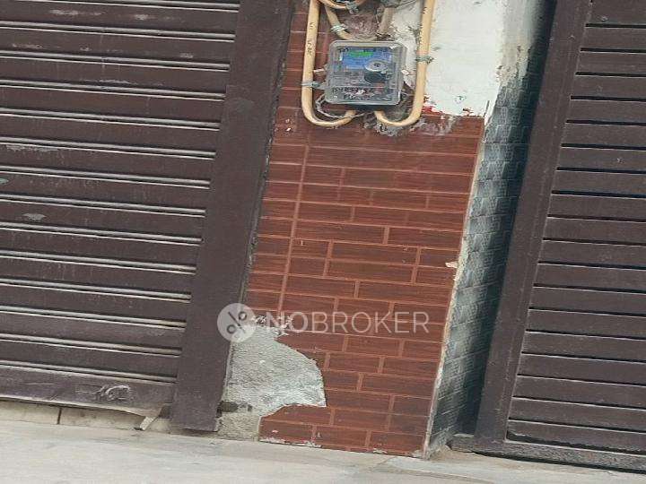 Shop in Kakrola, Delhi for Rent 