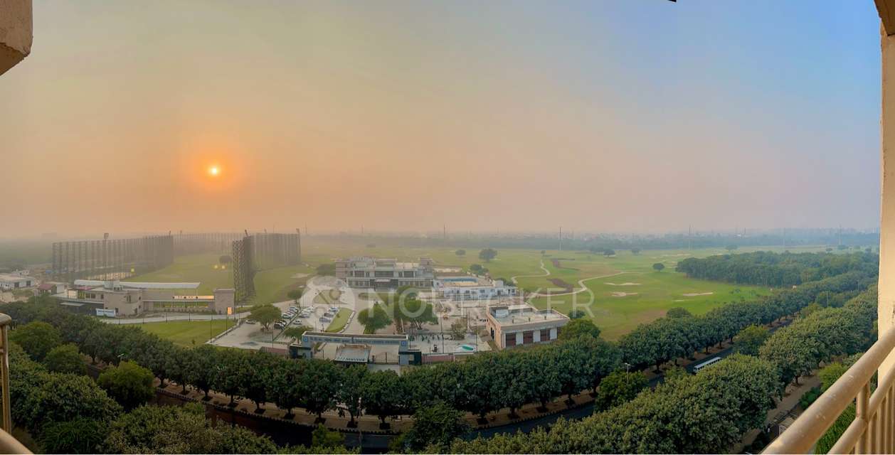3 BHK Flat In Golf View Condos for Rent  In Golf View Condos