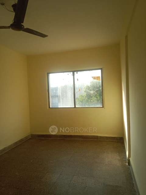 1 RK Flat In Amit Gandhi Clinic for Rent  In Shukrawar Peth