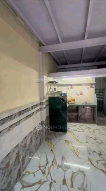 1 BHK House for Lease  In  Malad West