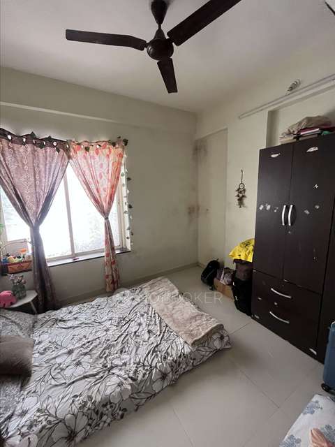 Shared Room for Female In 1 BHK  In Karvenagar
