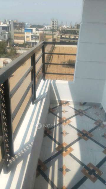2 BHK Flat In Lambodar Pride, Rainbow School, Kadamwak Wasti, Loni Kalbhor for Rent  In F2m4+55r, Pandavdand Rd, Kadamwak Wasti, Maharashtra 412201, India