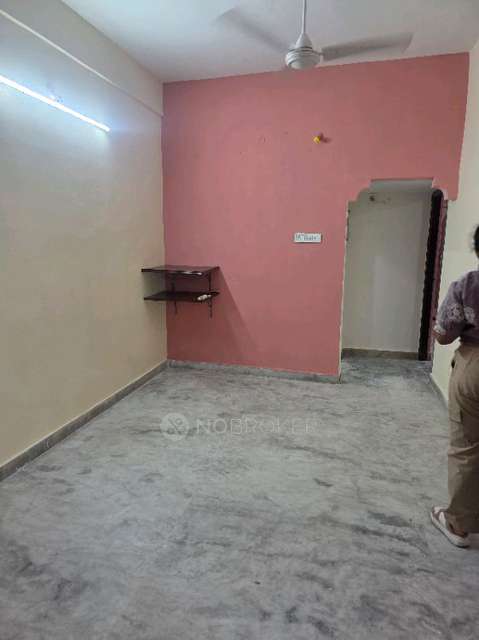 3 BHK Flat In Sri Laxmi Towers for Rent  In Machabolarum Alwal