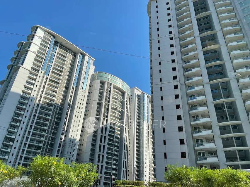 2 BHK Flat In Dlf The Belaire for Rent  In Sector 54