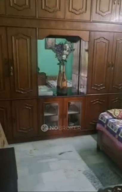 2 BHK Flat For Sale  In Hari Nagar Ashram 