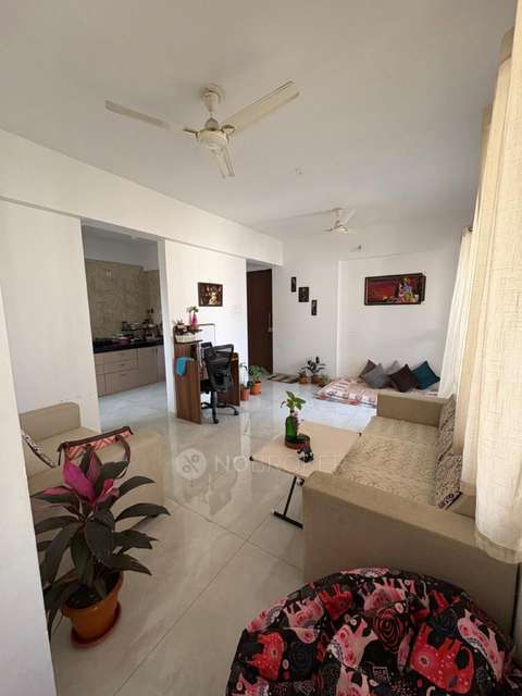 2 BHK Flat In Lakeshore Society for Rent  In Bhumkar Chowk