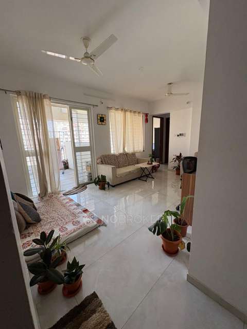 2 BHK Flat In Lakeshore Society for Rent  In Bhumkar Chowk