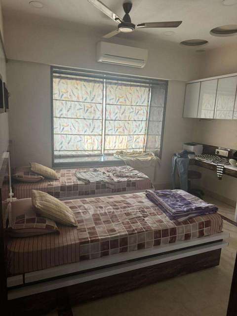 3 BHK Flat In Indraprastha Shopping Centre For Sale  In Borivali East