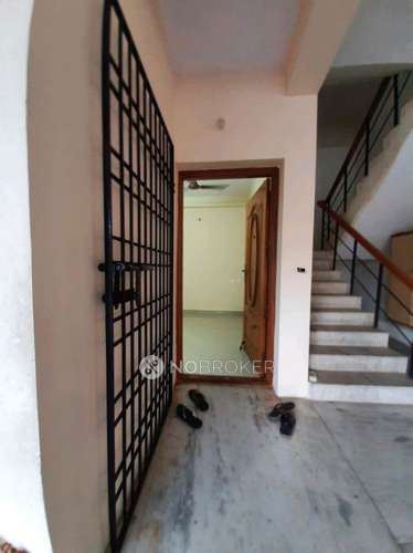 2 BHK Flat In Biishan Vajra Appartments, Sholinganallur for Rent  In Sholinganallur