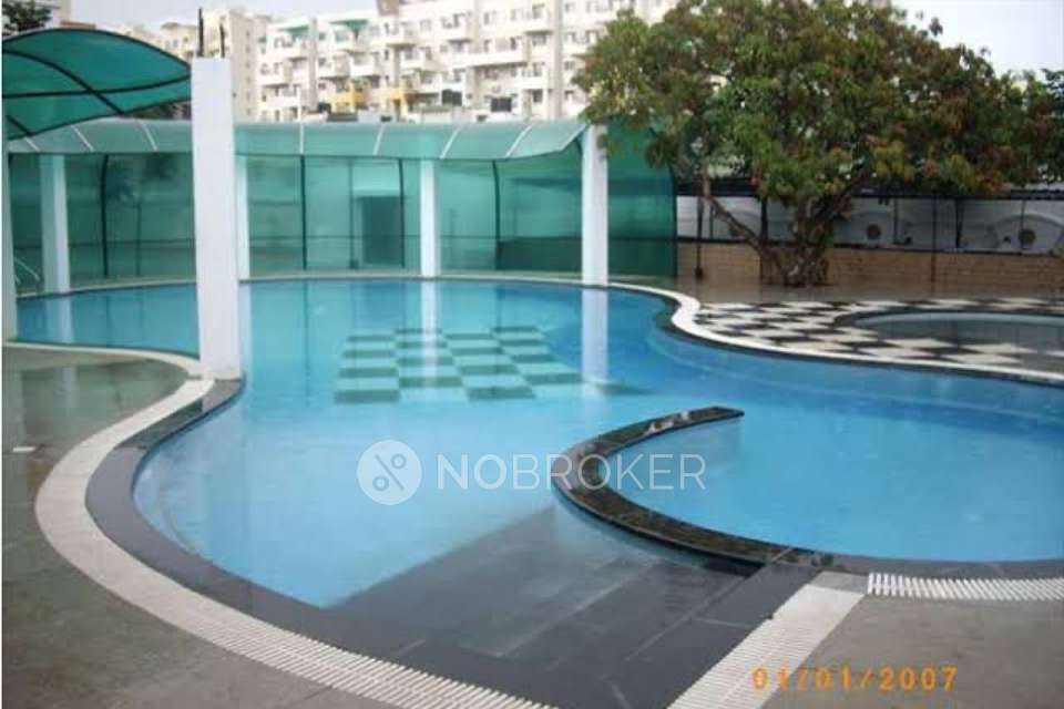 Shared Room for Female In 3 BHK  In Regulus In Balewadi