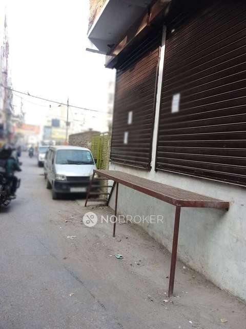 Shop in Sangam Vihar, Delhi for Rent 
