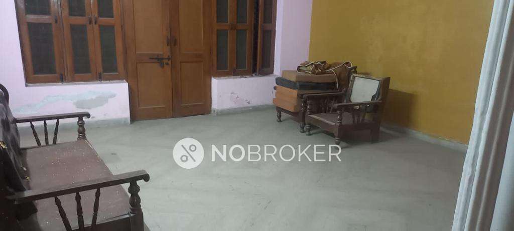 3 BHK Flat In Unitech Heights For Sale  In Chi Iii