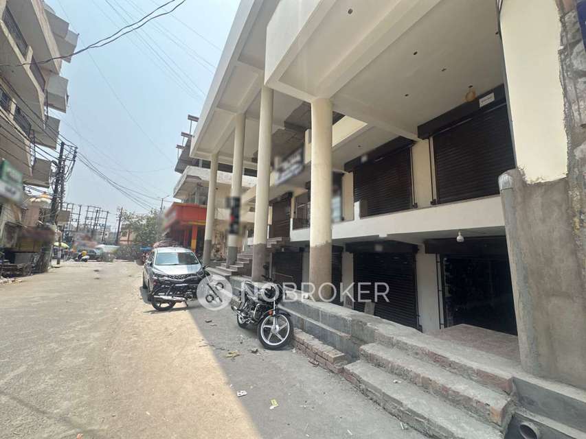 Showroom in Sector 44, Noida for Rent 