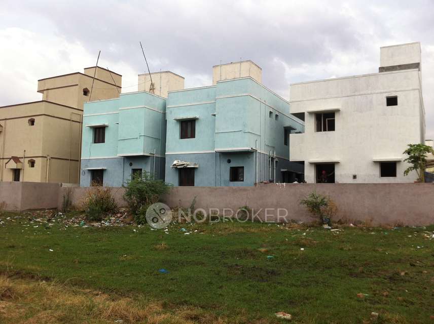 Plot For Sale  In Siruniam
